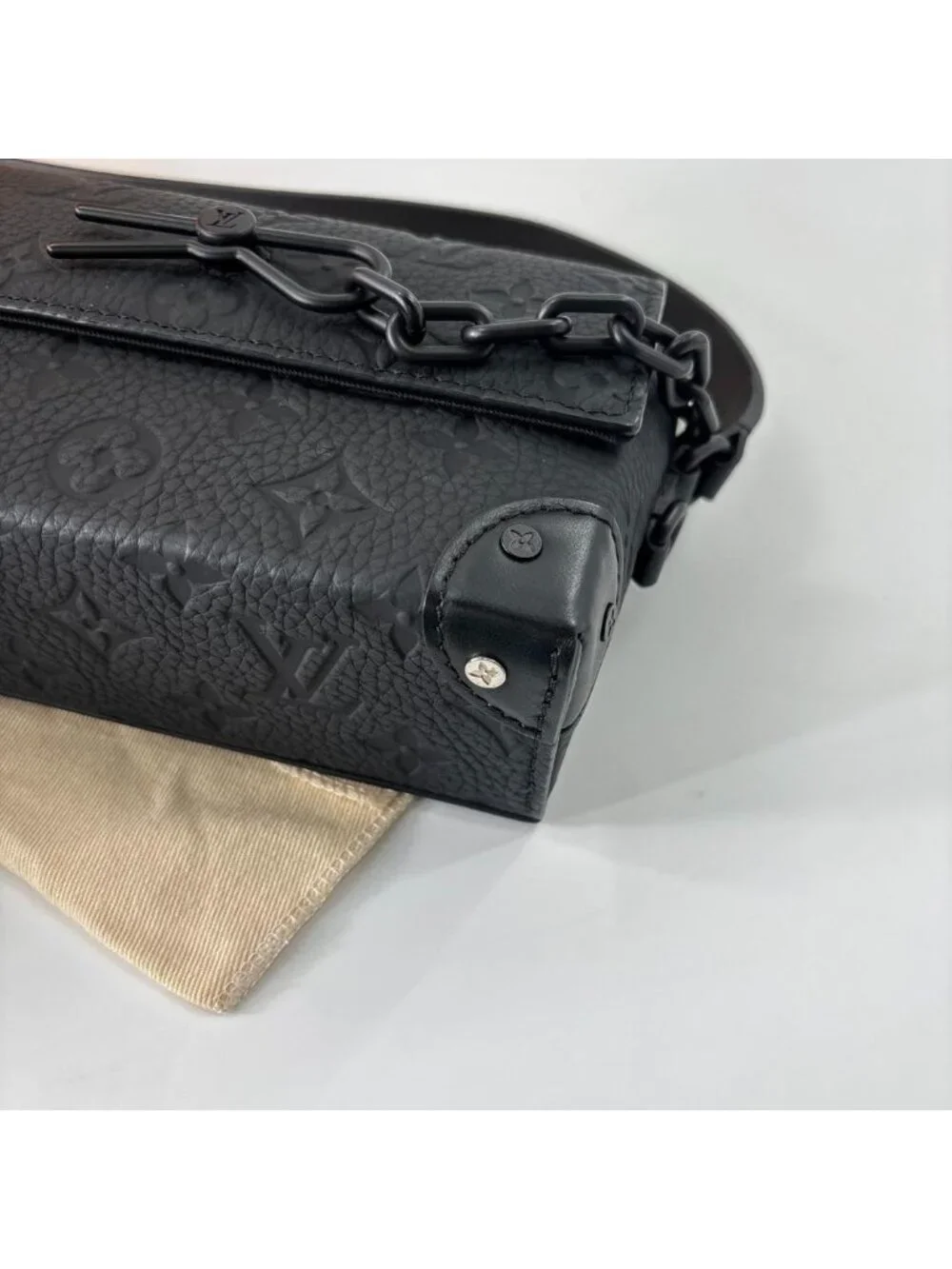 Louis Vuitton name louis
